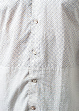 Load image into Gallery viewer, Patterned Button Up in Beige

